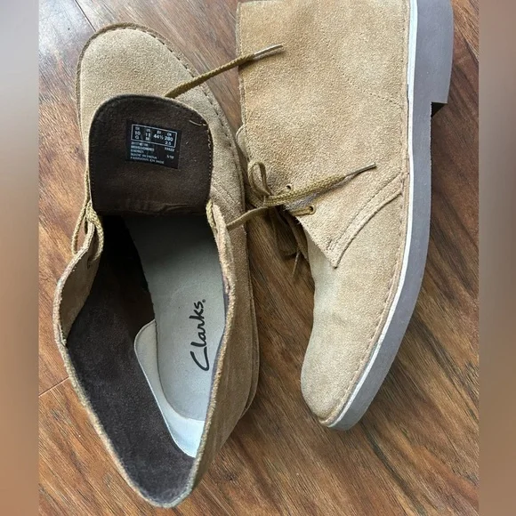 Clarks Boots Size Ten - Picture 2 of 7